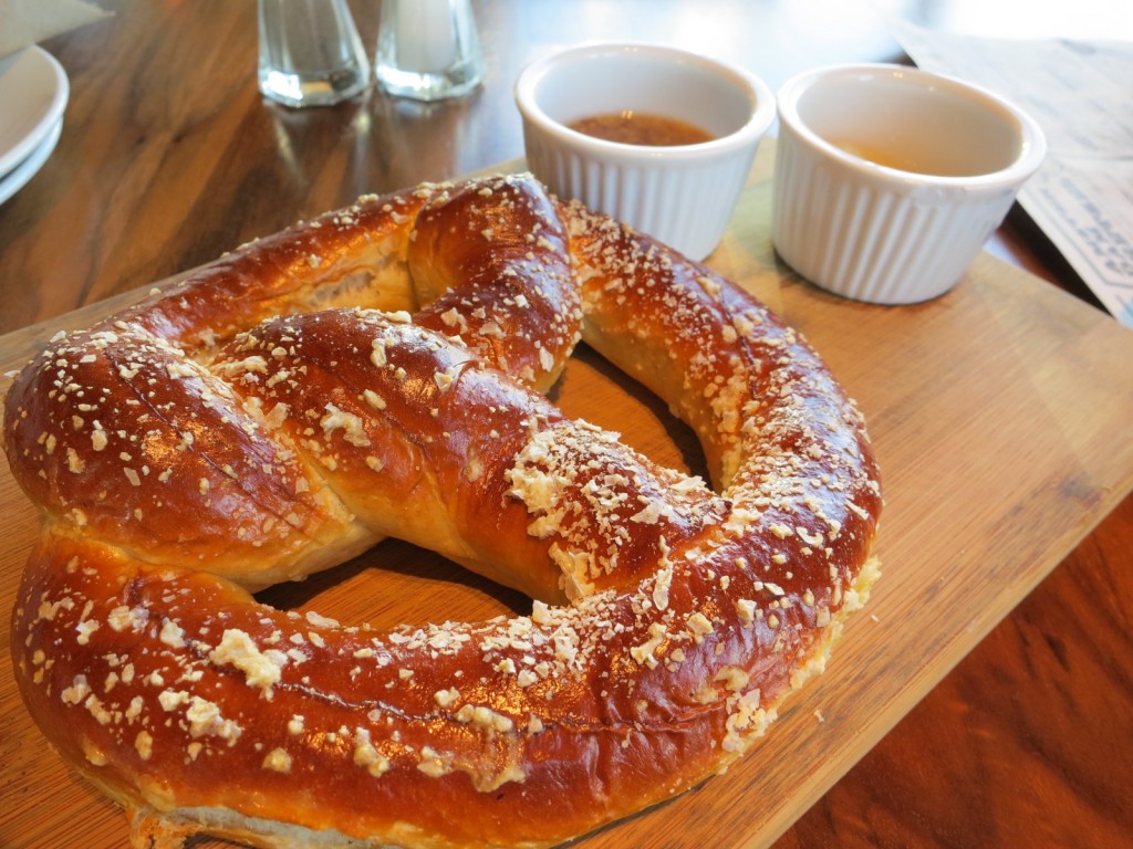 AMSTERDAM PRETZEL Flaked sea salt, sweet Natural Blonde red currant mustard, spicy big Wheel dijon, wort reduction